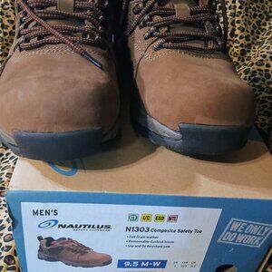 Nautilus static dissipating men work boot composite toe